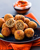 Polpette di melanzane - aubergine meatballs with paprika dip