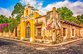 Antigua, Guatemala. Kreuzweg-Kapelle aus dem 17. Jahrhundert in der Straße der Stufen.