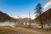 Sonnenaufgang in Ceresole Reale, Valle dell Orco, Nationalpark Gran Paradiso, Italienische Alpen, Provinz Turin, Piemont