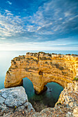 Praia da Marinha Strand in Caramujeira Lagoa, Faro, Algarve, Portugal
