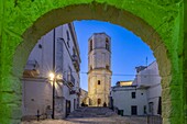 Achteckiger Glockenturm, Monte Sant'Angelo, UNESCO, Foggia, Apulien, Italien