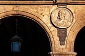 Effigy of Lord Wellington on the Plaza Mayor, Salamanca, illuminated by sunlight.