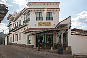 Monguí is a municipality with a rich colonial heritage. Recognized as one of the most beautiful towns in Colombia, it preserves its traditional architecture with cobblestone streets, tiled-roof houses, and balconies adorned with flowers. Monguí is part of Colombia's Network of Heritage Towns.