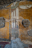 Buntes Fresko im Haus der Venus in der Muschel, Gebäude II.3.3, in den antiken römischen Ruinen von Pompeji, Italien.