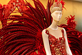 The Barranquilla Carnival Museum is a space dedicated to safeguarding, disseminating and exhibiting the manifestations and traditions of the city's emblematic carnival. In addition, it integrates an educational section that allows visitors to deeply understand the historical and cultural relevance of this festivity in addition to offering a space for the recognition of other carnivals in the world.