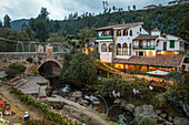 Monguí is a municipality with a rich colonial heritage. Recognized as one of the most beautiful towns in Colombia, it preserves its traditional architecture with cobblestone streets, tiled-roof houses, and balconies adorned with flowers. Monguí is part of Colombia's Network of Heritage Towns.