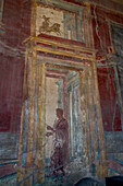 Fresken an der Wand des Macellum oder Marktplatzes, Gebäude VII.9.7, in den antiken römischen Ruinen von Pompeji, Italien.