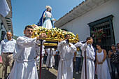 Procession of the Risen Christ, Easter Sunday. Holy Week in Santa Fe de Antioquia. The celebration of this Catholic tradition in this municipality in the department of Antioquia, Colombia, is one of the most important in the country. The processions through its old cobblestone streets are a tradition dating back to the colonial era and are accompanied by the smoke of incense and the songs and prayers of the penitents who accompany them.