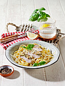 Spaghetti al Limone mit Hähnchenbrust