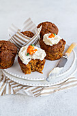 Carrot cake muffins with frosting