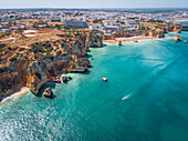 Luftaufnahme der Küstenlinie von Ponta da Piedade, Portugal