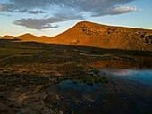 Luftaufnahme des Main Dam im Drie Kuilen Nature Reserve, Karoo, Südafrika.