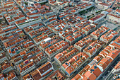 Luftaufnahme der Innenstadt von Lissabon von oben, Portugal.