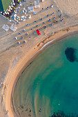 Luftaufnahme des Strandes San Leone in Agrigento, Sizilien, Italien.