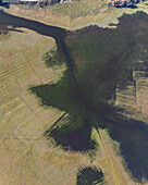 Luftaufnahme des Laceno-Sees (Lago Laceno), eines Stausees auf einem hoch gelegenen Berg in Bagnoli Irpino, Avellino, Irpinia, Kampanien, Italien