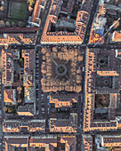 Luftaufnahme der Piazza Maria Teresa im Zentrum von Turin bei Sonnenuntergang, Turin, Piemont, Italien.