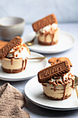 Mini Biscoff cheesecakes