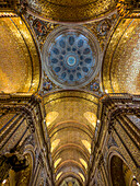 Die Kuppel und die Decke im Mudéjar-Stil in der Kirche der Gesellschaft Jesu in Quito, Ecuador.