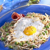Fried egg on bed of beansprouts