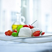 Mozzarella with cherry tomatoes