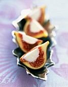 Fig with goat's cheese