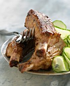 Spare ribs with cucumber