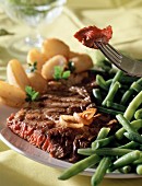 Beef steak and green beans