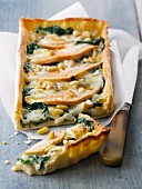 Pear,spinach and gorgonzola pizza