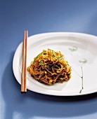 Clear Noodle Stir-fried with Soybean Sprout