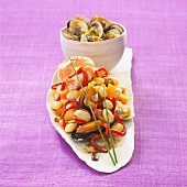 Salad with with Breton beans, mussels and clams
