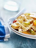 Farfalle with vegetables
