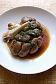 Pan-fried kidneys with parsley ,purple artichokes and gravy