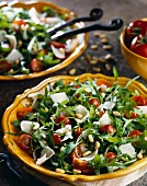 Salat mit Rucola und Parmesan