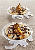 Pancakes with chanterelle mushrooms and apricots