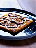 Fig and tabacco syrup tart