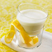 Lemon-flavored oat milk