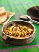 Pork's cheek and artichoke stew