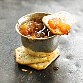 Pear chutney with crackers