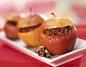 Baked apples stuffed with Bastognes