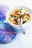 Linguine with tomatoes and marjoram