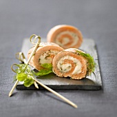 Steamed salmon and goat's cheese rolls