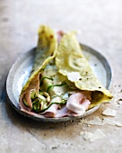 Boiled ham, grilled zucchini and pesto wrap