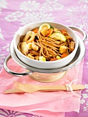 Noddles with sauteed vegetables,cashews and tofu