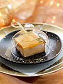 Foie-Gras-Terrine mit exotischem Gelee