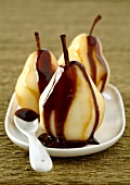 Poached pears with green tea-flavored melted chocolate