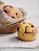 Bilberry and pearl sugar muffins