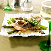 Salmon trout with green asparagus and morels
