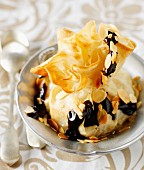 Filo pastry with pear, chocolate and almonds