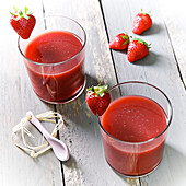 Strawberry smoothies