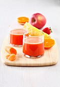 Pineapple,carrot,strawberry,apple and clementine energizing juice